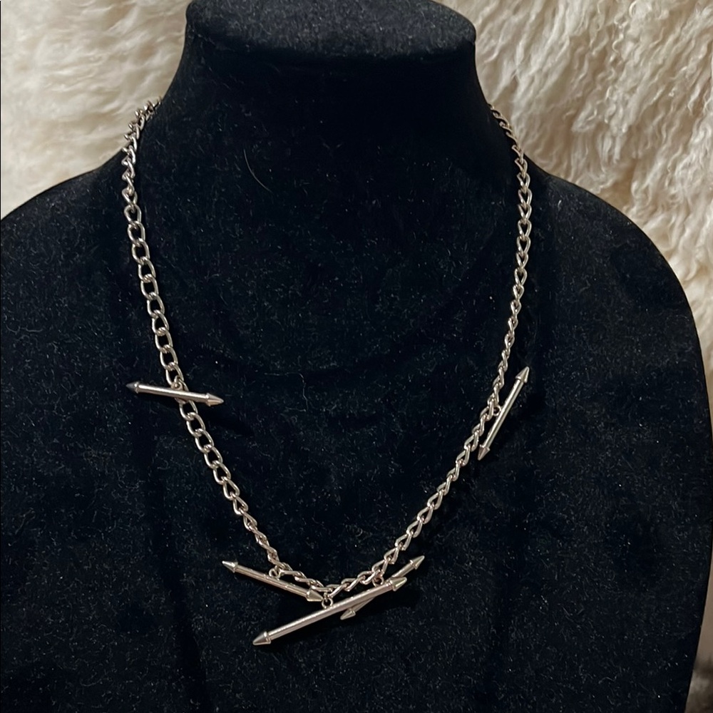 Gold  Chain Necklace with Arrow Accents